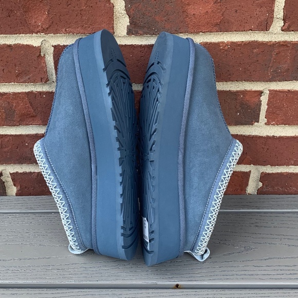 UGG Tazz Platform Mule - Picture 8 of 13